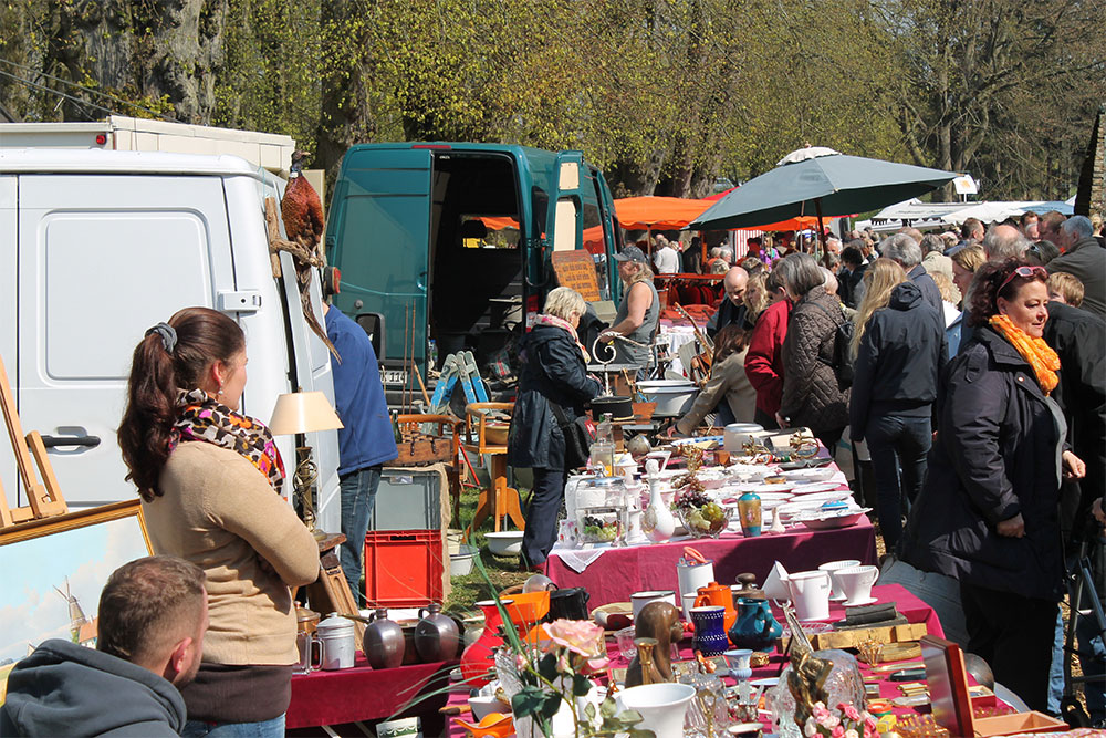 Antik & Trödelmarkt Illustration 1